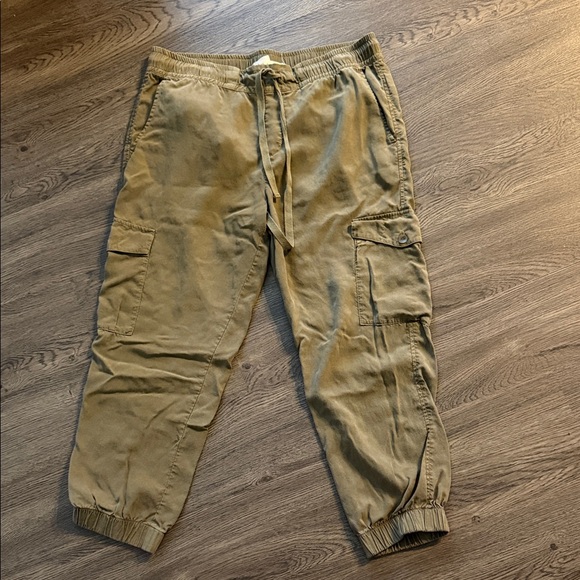 Cloth & Stone Khaki Cargo Pants - Picture 1 of 3